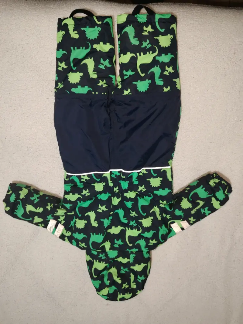Enterito impermeable infantil con diseño de dinosaurios - 3