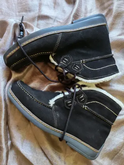 Botines de invierno Hush Puppies negros con forro - miniatura 3