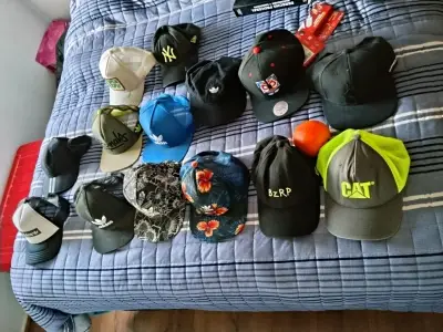 Lote de gorras variadas de marcas reconocidas - miniatura 1