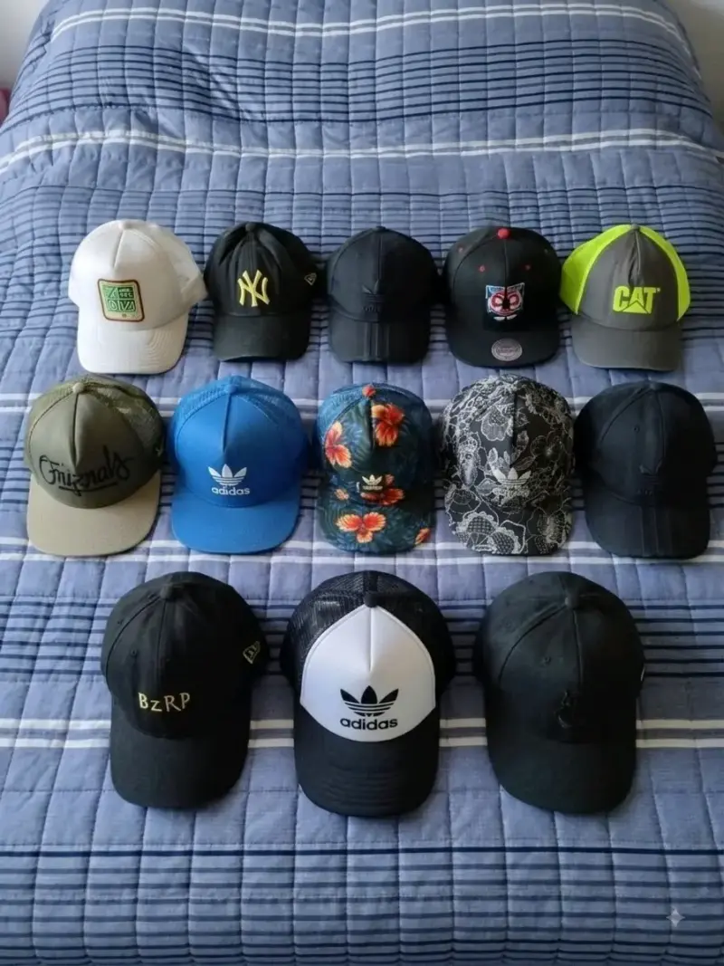 Lote de gorras variadas de marcas reconocidas - 3