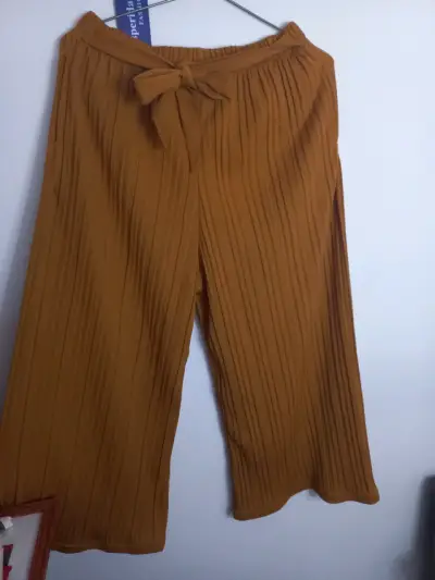 Polera de rayas con botones decorativos - miniatura 2