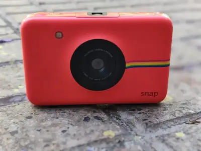 Cámara instantánea Polaroid Snap roja - miniatura 2