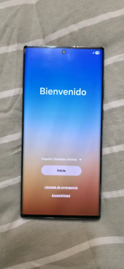 Samsung Galaxy S22 Ultra en buen estado - miniatura 4