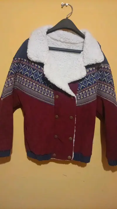 Chaqueta de lana con diseño étnico y forro polar - miniatura 1