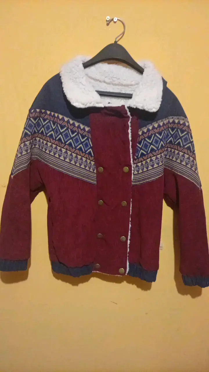 Chaqueta de lana con diseño étnico y forro polar - 2