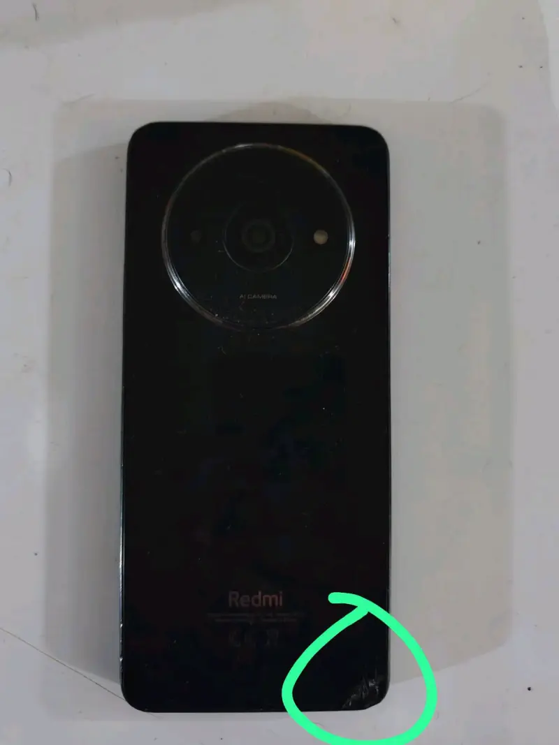 Smartphone Xiaomi Redmi con pantalla grande - 3