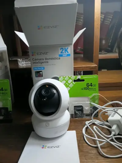 Cámara de seguridad inteligente EZVIZ 2K con tarjeta SD - miniatura 3