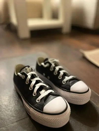 Zapatillas negras Converse All Star clásicas - miniatura 2