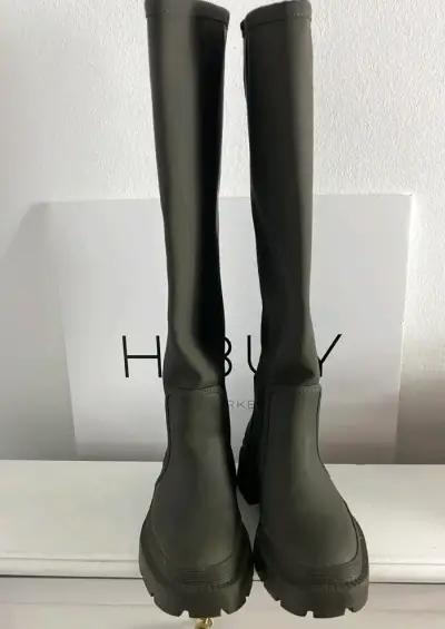 Botas altas de gama zara  color verde oliva - miniatura 1