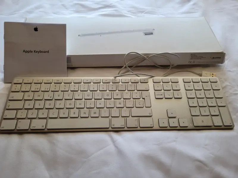 Teclado Apple A1243 Alambrico - 1