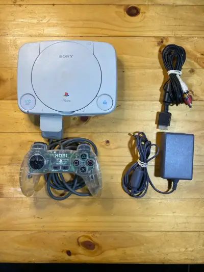 PlayStation 1 SCPH-101 - miniatura 1