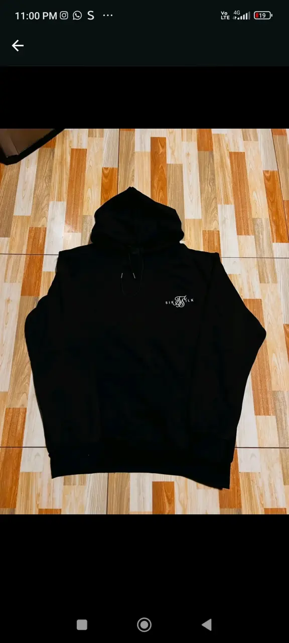 Polerón negro con capucha SikSilk
