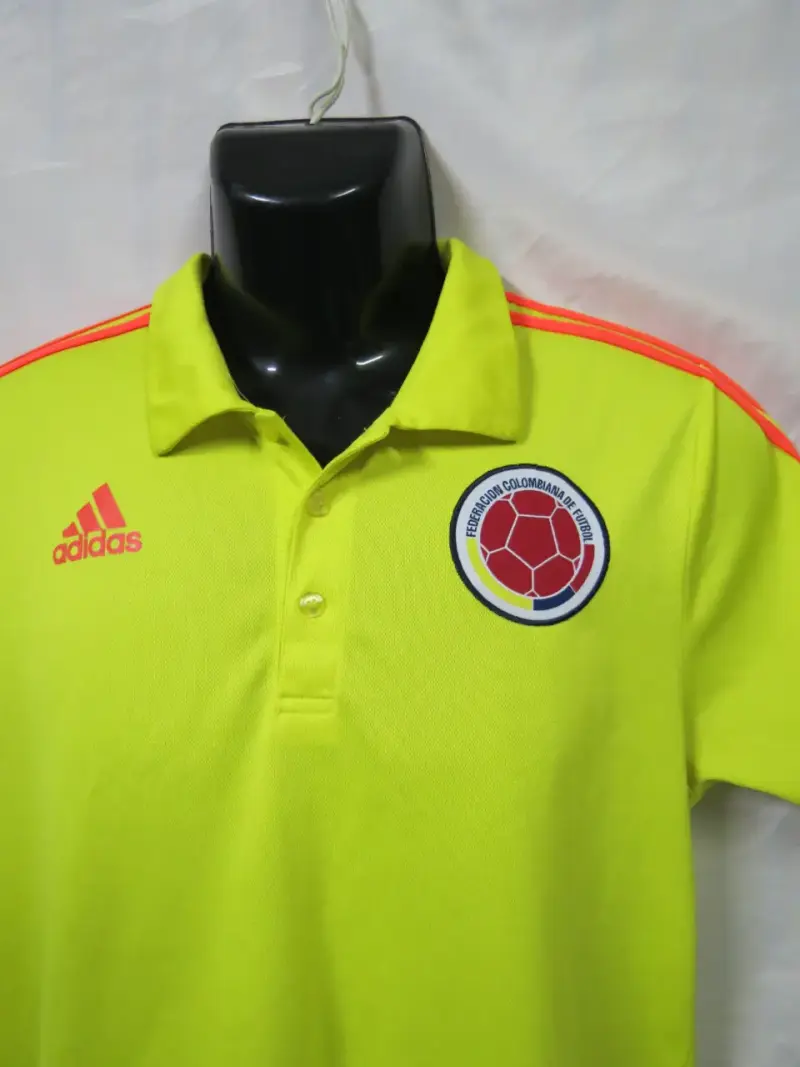 Polera de fútbol amarilla  Colombia TALLA S - 3