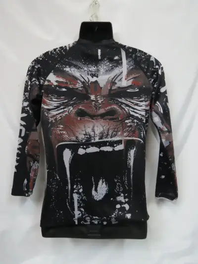 Polera deportiva de manga larga con diseño de gorila - miniatura 4