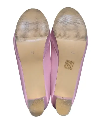 Zapatos de Tacón Rosa con Hebilla Decorativa - miniatura 4