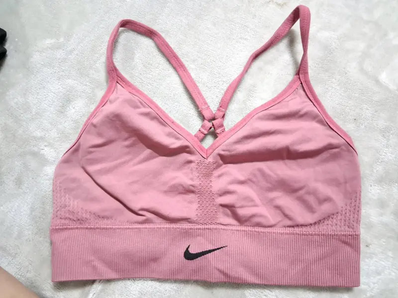 Top deportivo rosa Nike Dri-Fit - 1