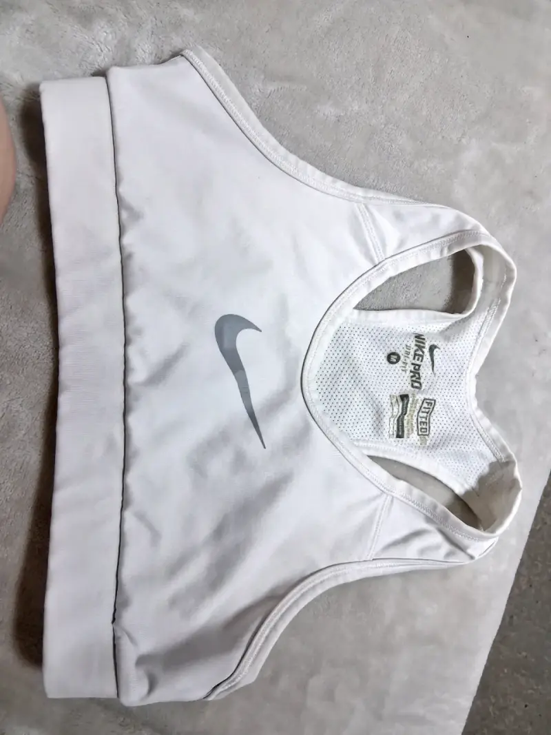 Top deportivo Nike Pro blanco para mujer - 1