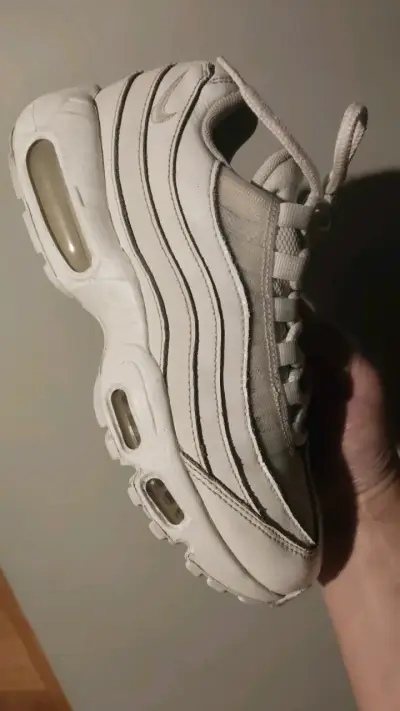 Zapatillas deportivas blancas y rosadas Puma - miniatura 4