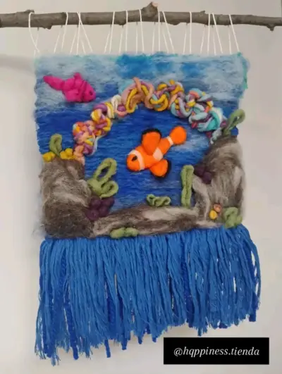 Tapiz decorativo de lana con peces y corales - miniatura 1