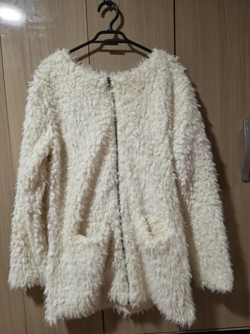 Chaqueta de peluche blanca para mujer - 2