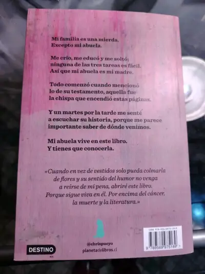 Libro 'La Abuela' de Chris Pueyo - miniatura 4
