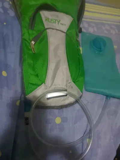Mochila de Hidratación Verde Rusty Tech - miniatura 1