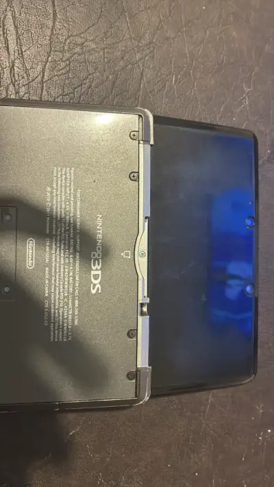 Consola Nintendo 3DS Negra en Buen Estado - miniatura 2