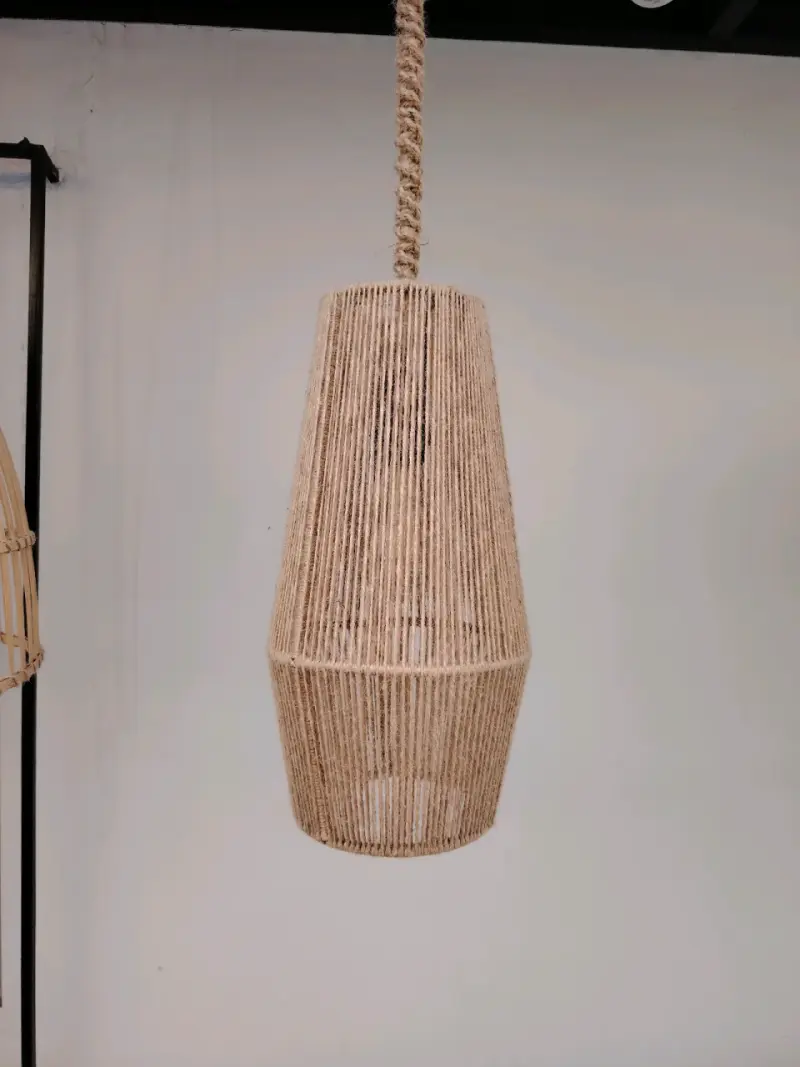Lámpara colgante de mimbre tejida a mano - 4