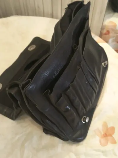 Maletín de cuero negro con compartimentos - miniatura 4
