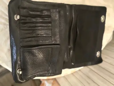 Maletín de cuero negro con compartimentos - miniatura 5