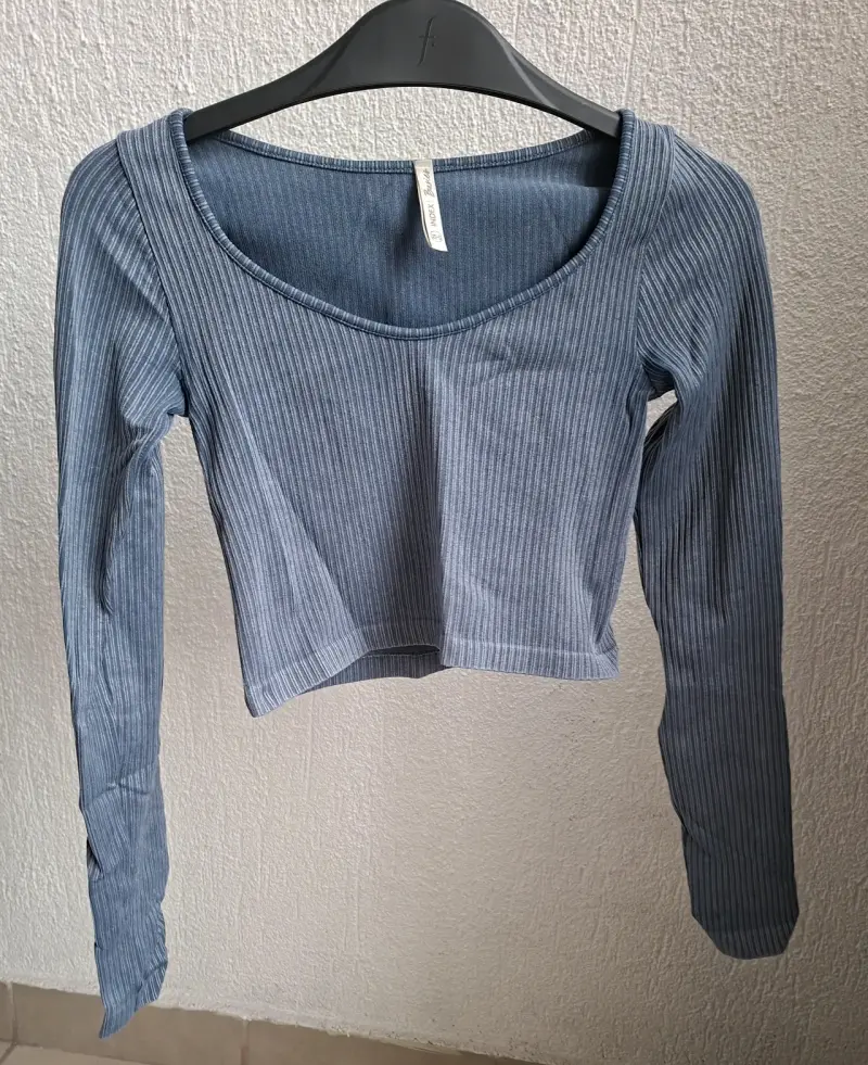 Crop Top Manga Larga - 2