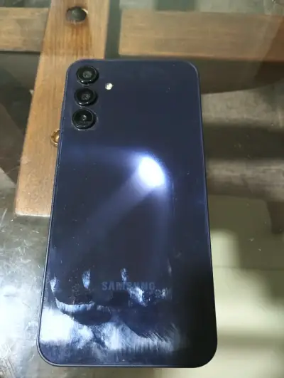 Smartphone Samsung en perfecto estado. - miniatura 3