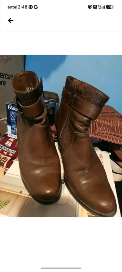 Botines de cuero marrón con hebilla decorativa - miniatura 3