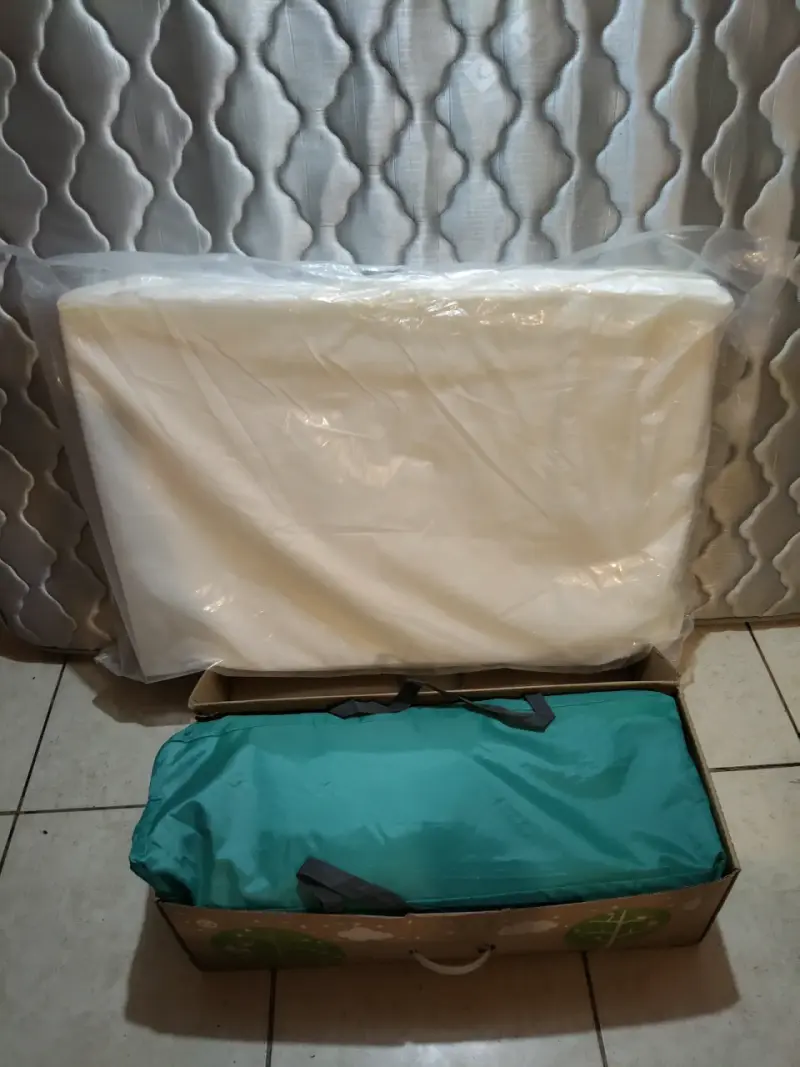Cuna de viaje plegable con colchón incluido - 1