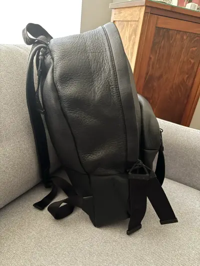 Mochila negra de cuero Alexander Wang x H&M - miniatura 2