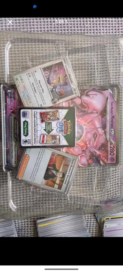 Se vende toda la colección de cartas Pokémons - miniatura 1
