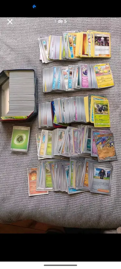 Se vende toda la colección de cartas Pokémons - miniatura 4