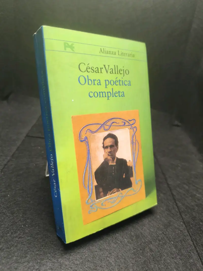 Libro 'Obra Poética Completa' de César Vallejo - 2