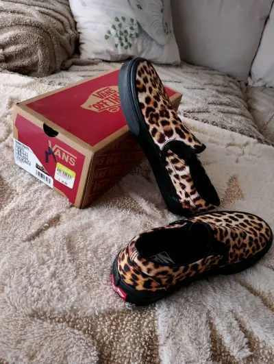 Zapatillas Vans Slip-On Leopardo Talla 36.5 - miniatura 1
