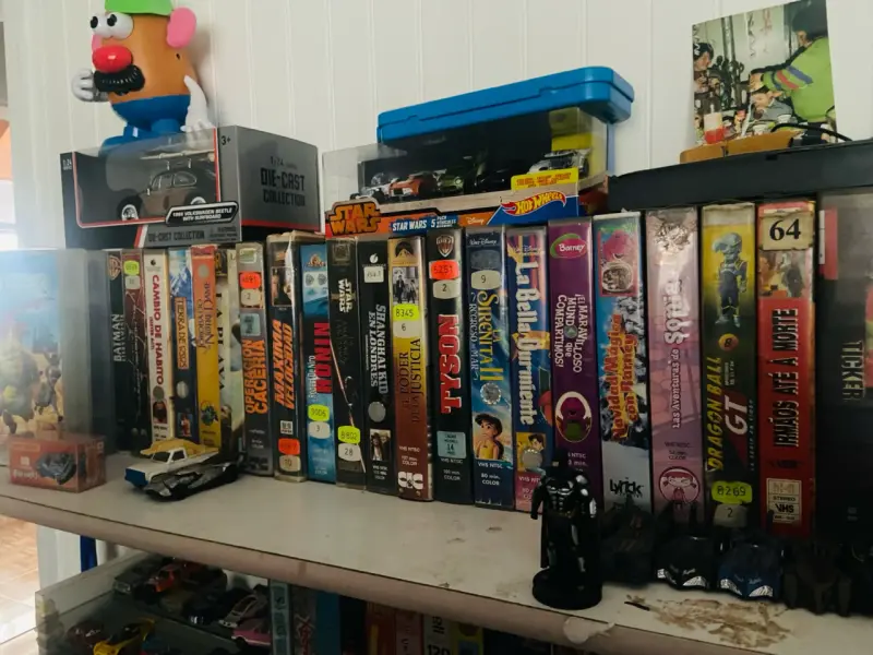 Reproductor VHS Sony con más de 30 películas - 2