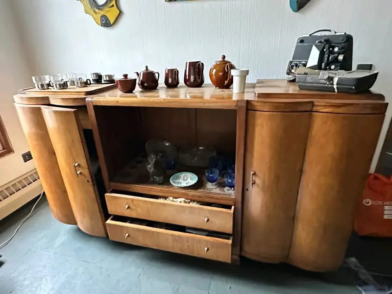 Mueble aparador art deco de madera - 1