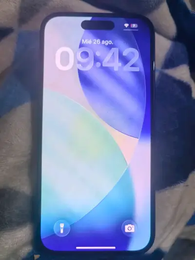 iPhone en buen estado con doble cámara - miniatura 1