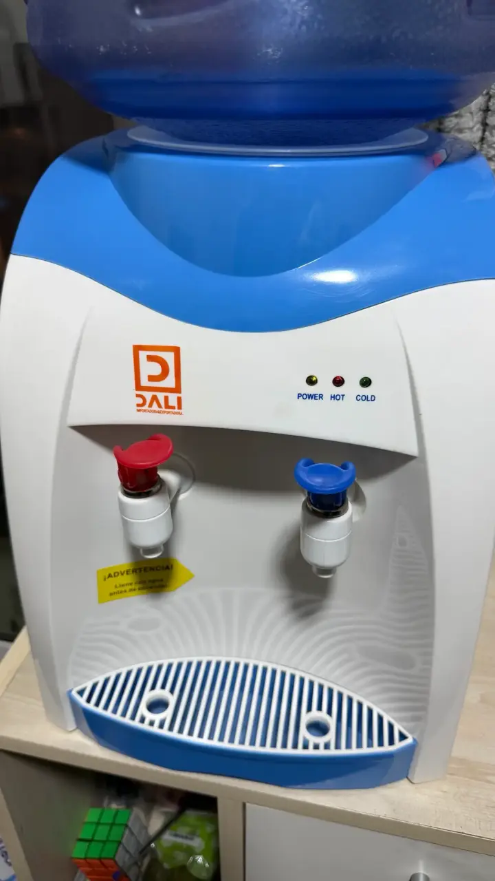 Dispensador de Agua Dali con Grifos Frío/Calor