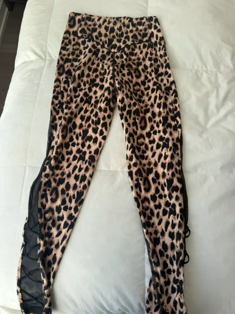 Leggings de Leopardo con Encaje Victoria's Secret - 4