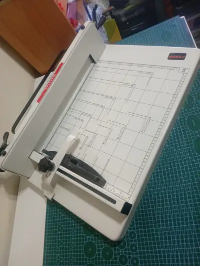 Guillotina de Papel semi industrial A3 - miniatura 2