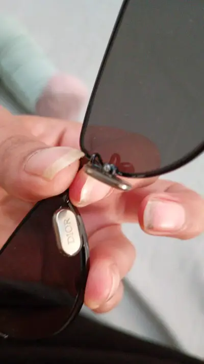 Gafas de sol Dior negras estilo cat eye - miniatura 1