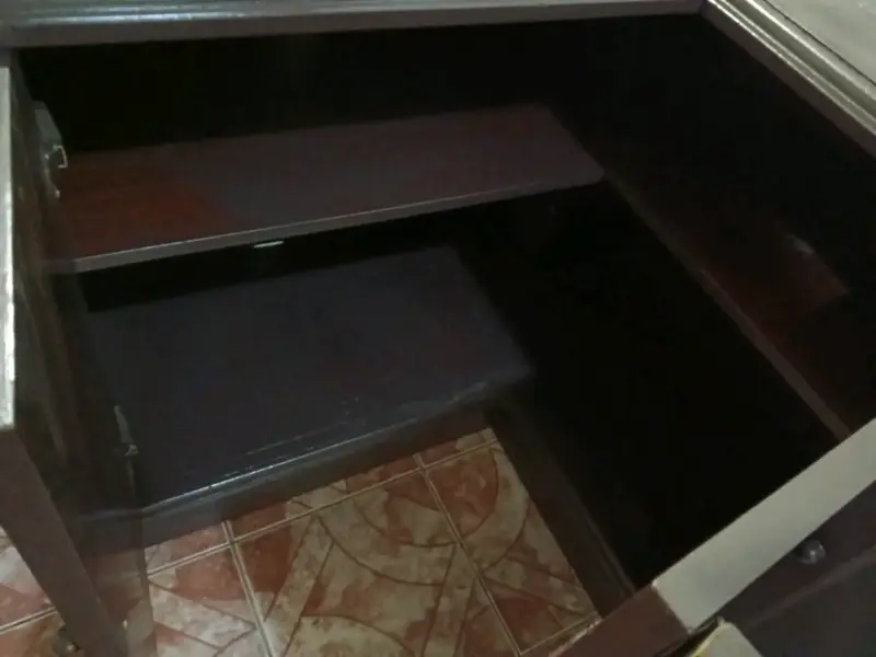 Mueble de esquina de madera oscuro - 3