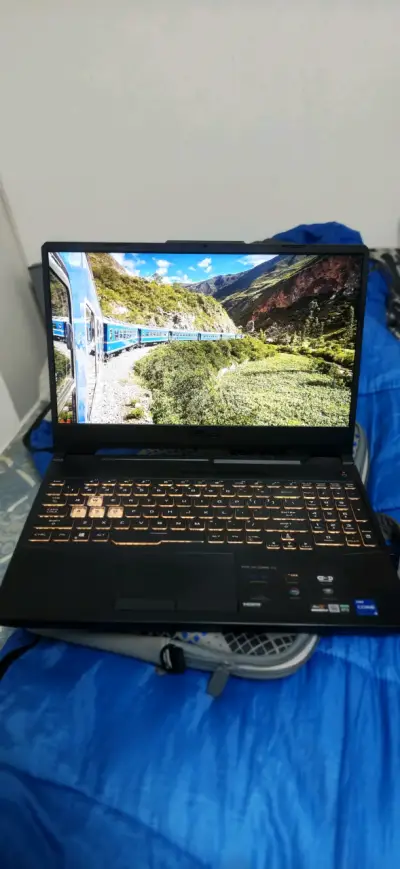 Laptop ASUS TUF Gaming F15, Nvidia 3050 - miniatura 2