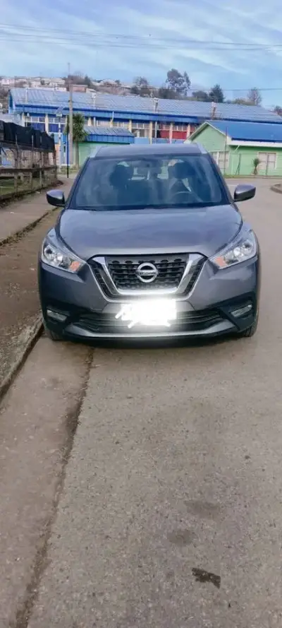 Auto Nissan Kicks 2019 - miniatura 1