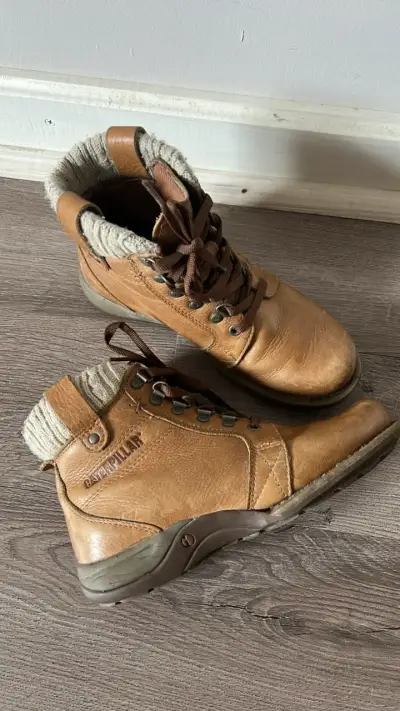 Botas Caterpillar de cuero marrón para mujer - miniatura 2